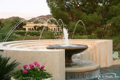 Swimming Pool with Fountain